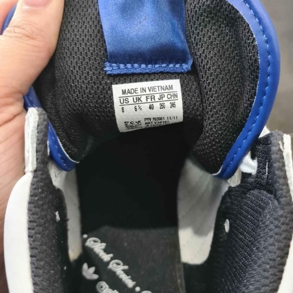 ADIDAS Women's High Tops - Size 8.5 - Picture 3 of 4